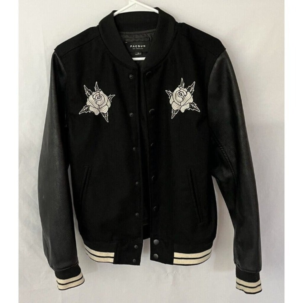 Pacsun Varsity Bomber Women's Jacket Embroidered Skull Roses Snakes Sz Small
